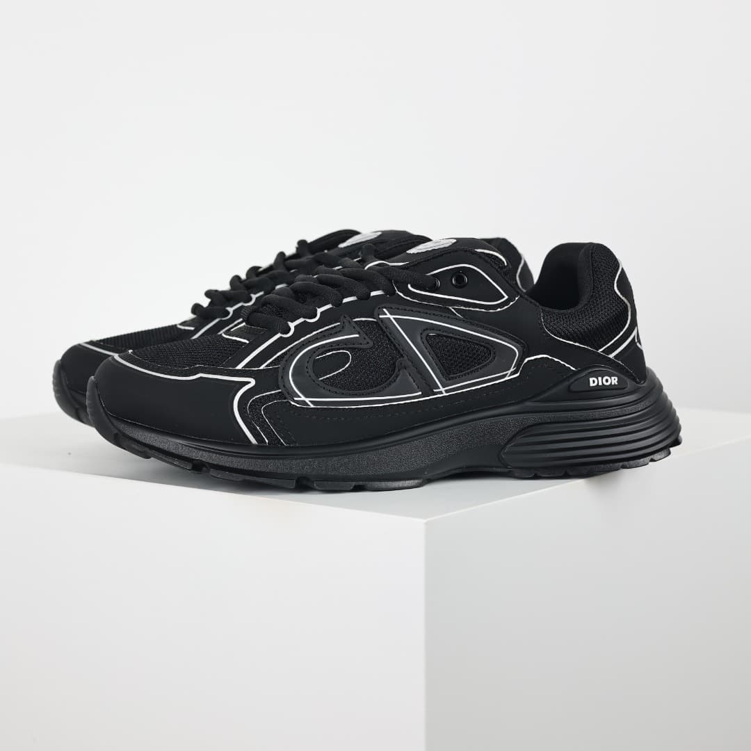 DR B30 Sneakers
