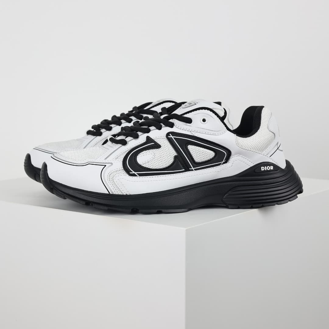 DR B30 Sneakers