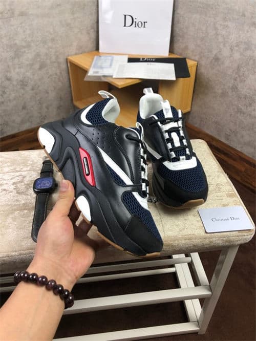 DR B22 SNEAKER