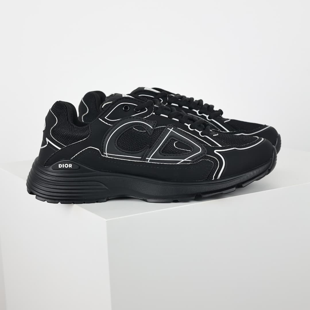 DR B30 Sneakers