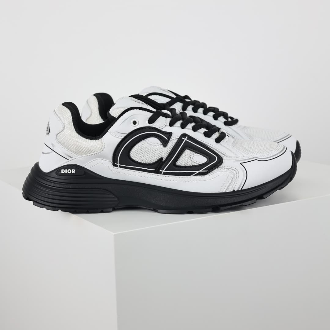 DR B30 Sneakers