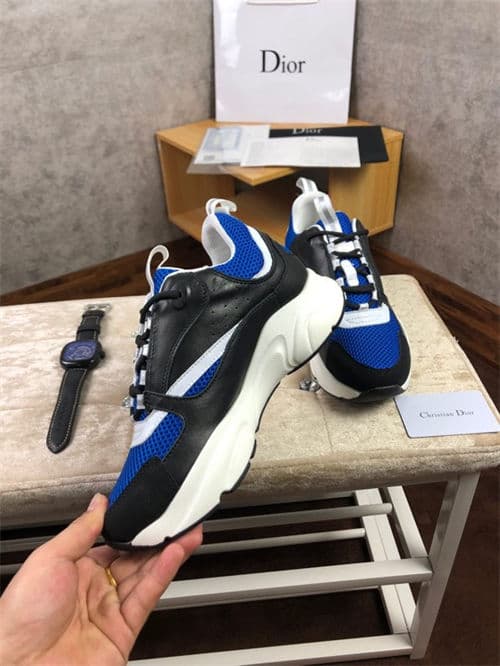 DR B22 SNEAKER