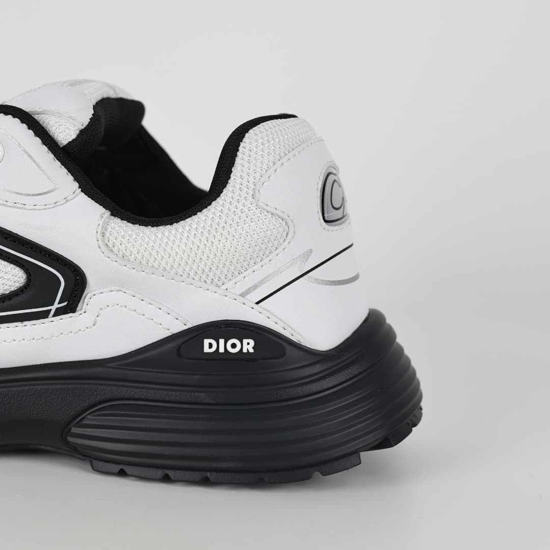 DR B30 Sneakers