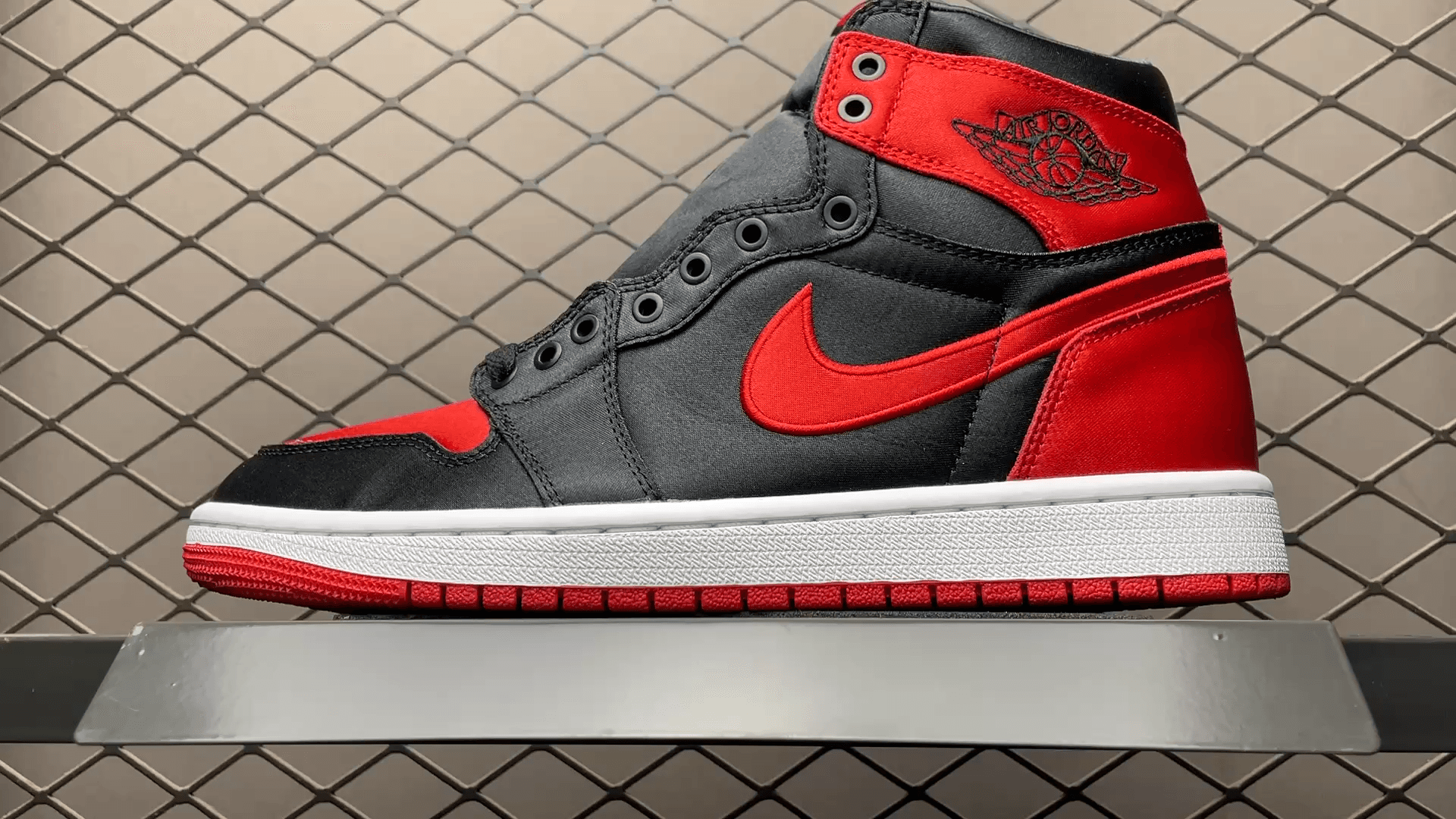 JRD 1 Retro High OG Satin Bred FD4810-061