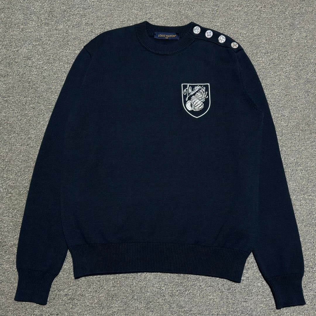 L X V Sweater