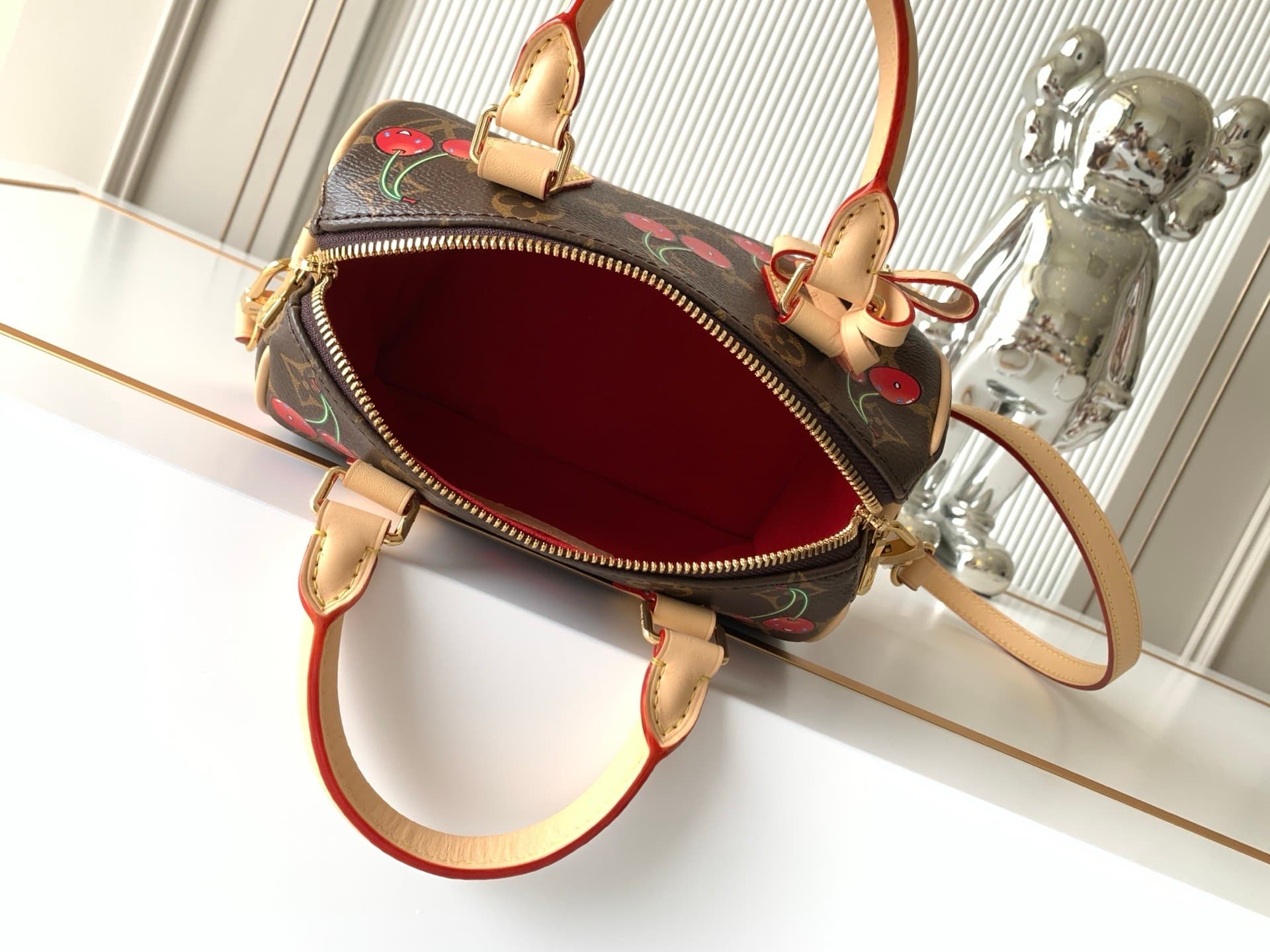 L X V x TM SPEEDY BANDOULIÈRE M13094 20.5x12x13.5cm