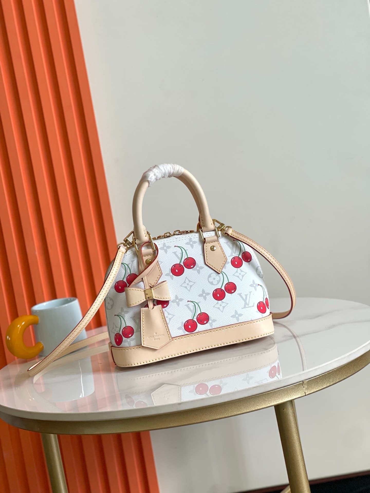 L X V x TM ALMA BB Bag M14234 17.5x11.5x23.5cm