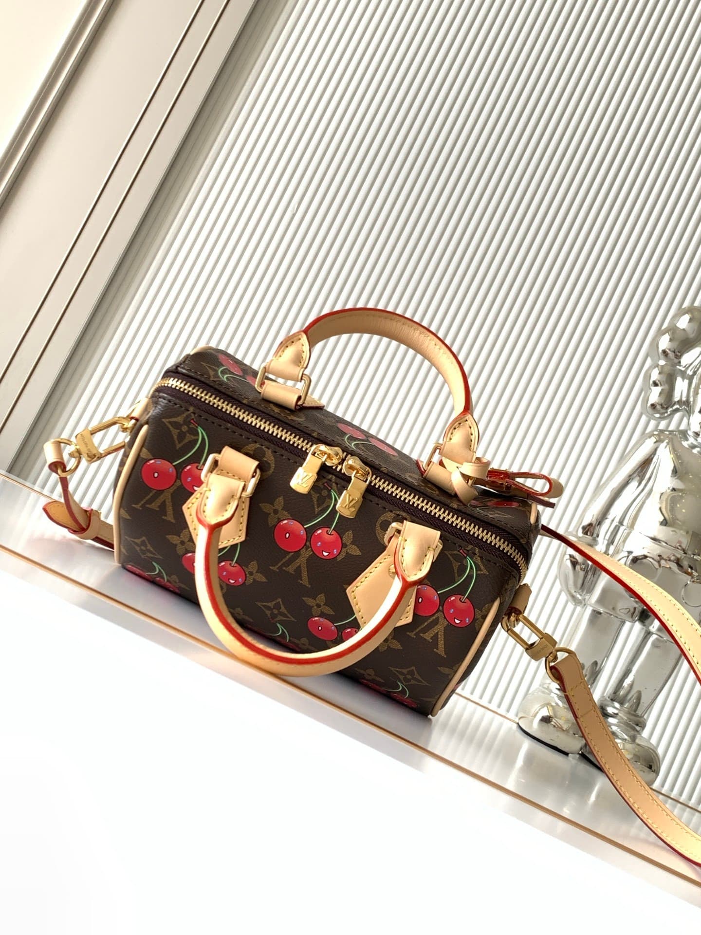 L X V x TM SPEEDY BANDOULIÈRE M13094 20.5x12x13.5cm