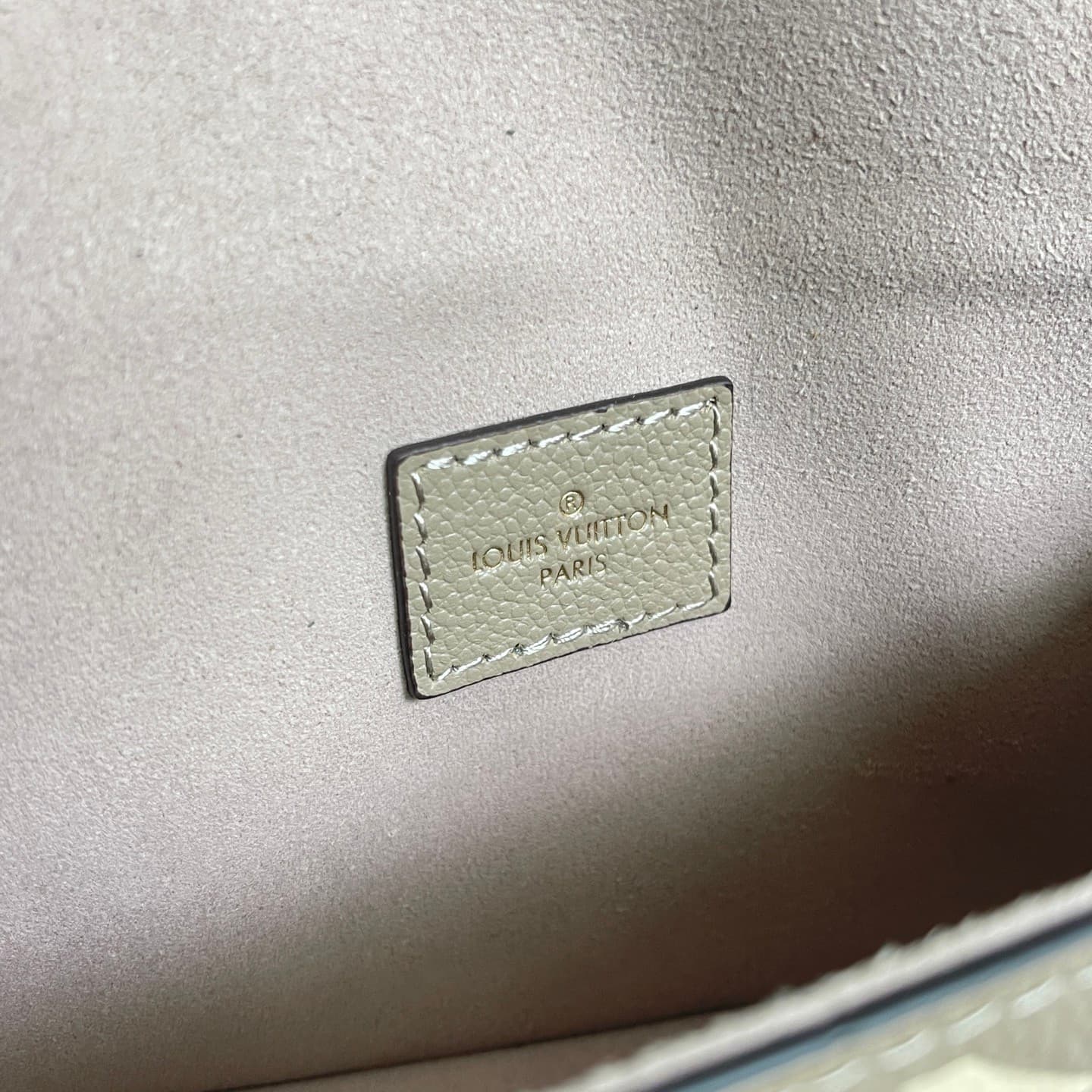 L X V NANO DIANE Bag 19x10.5x6cm