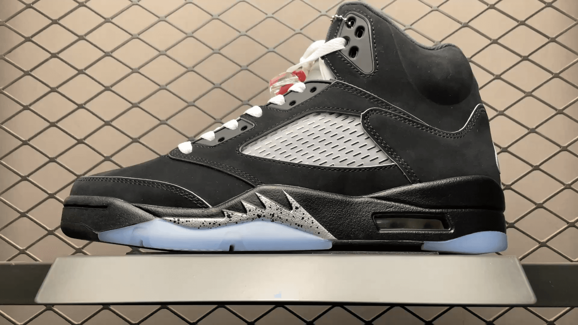 Air JRD 5 Retro " Black Metallic Reimagined HF3975-001