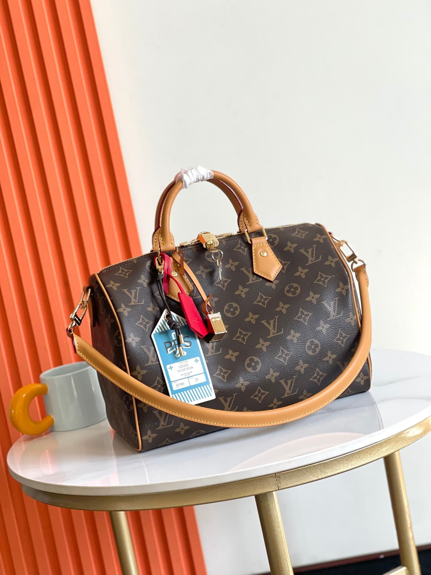 L X V Speedy soft M11945 21x17x30cm