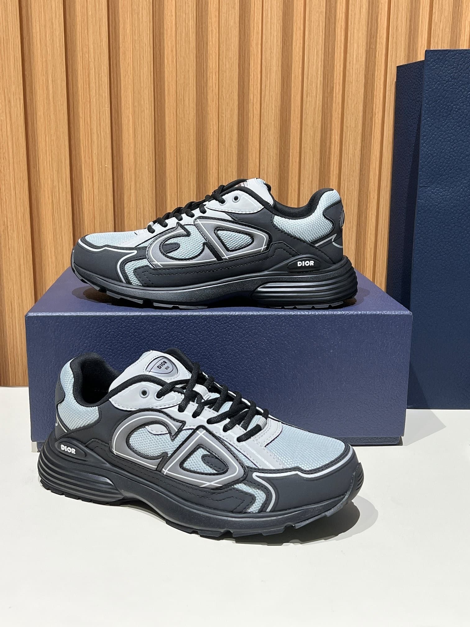 DR B30 sneaker