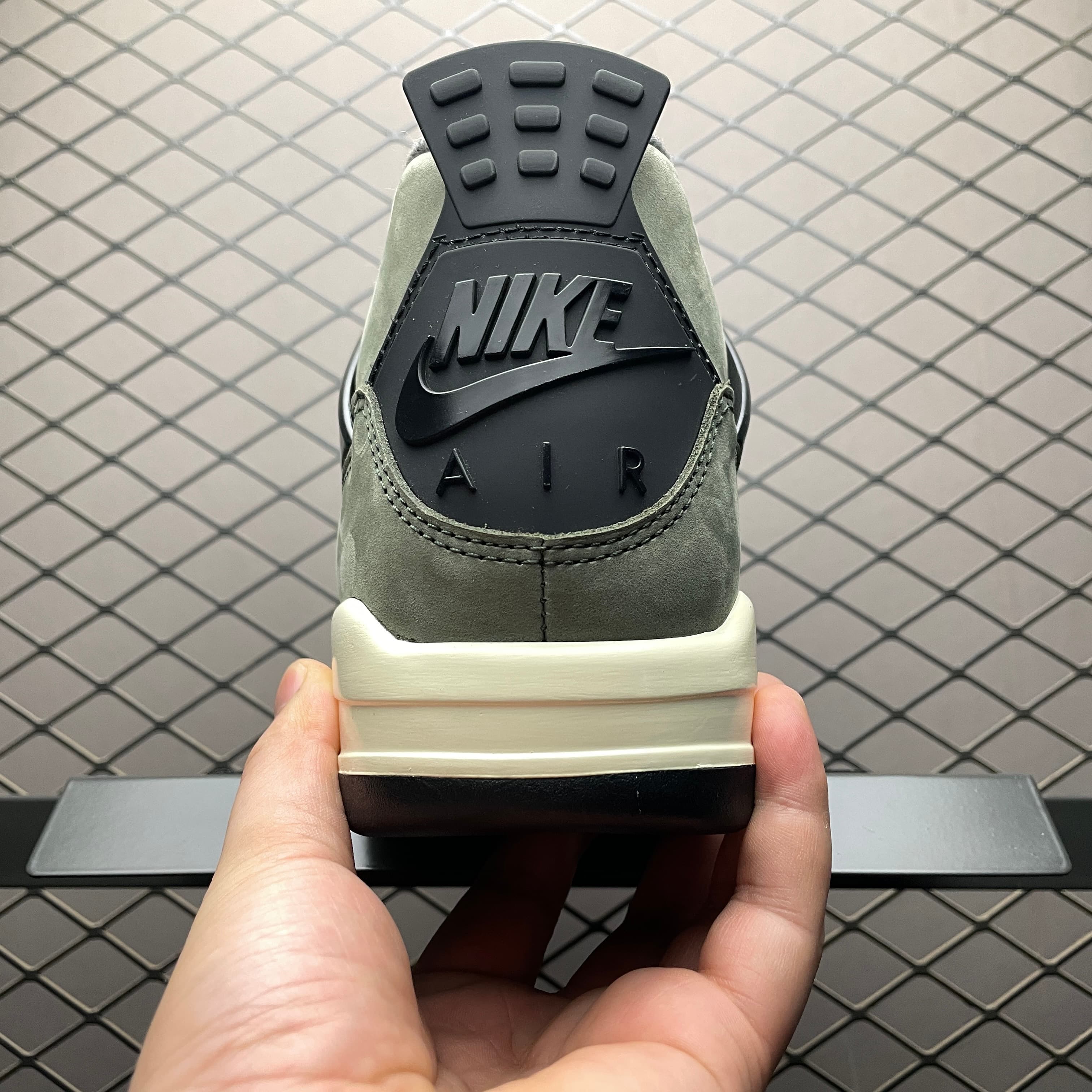 JRD 4 Sneakers