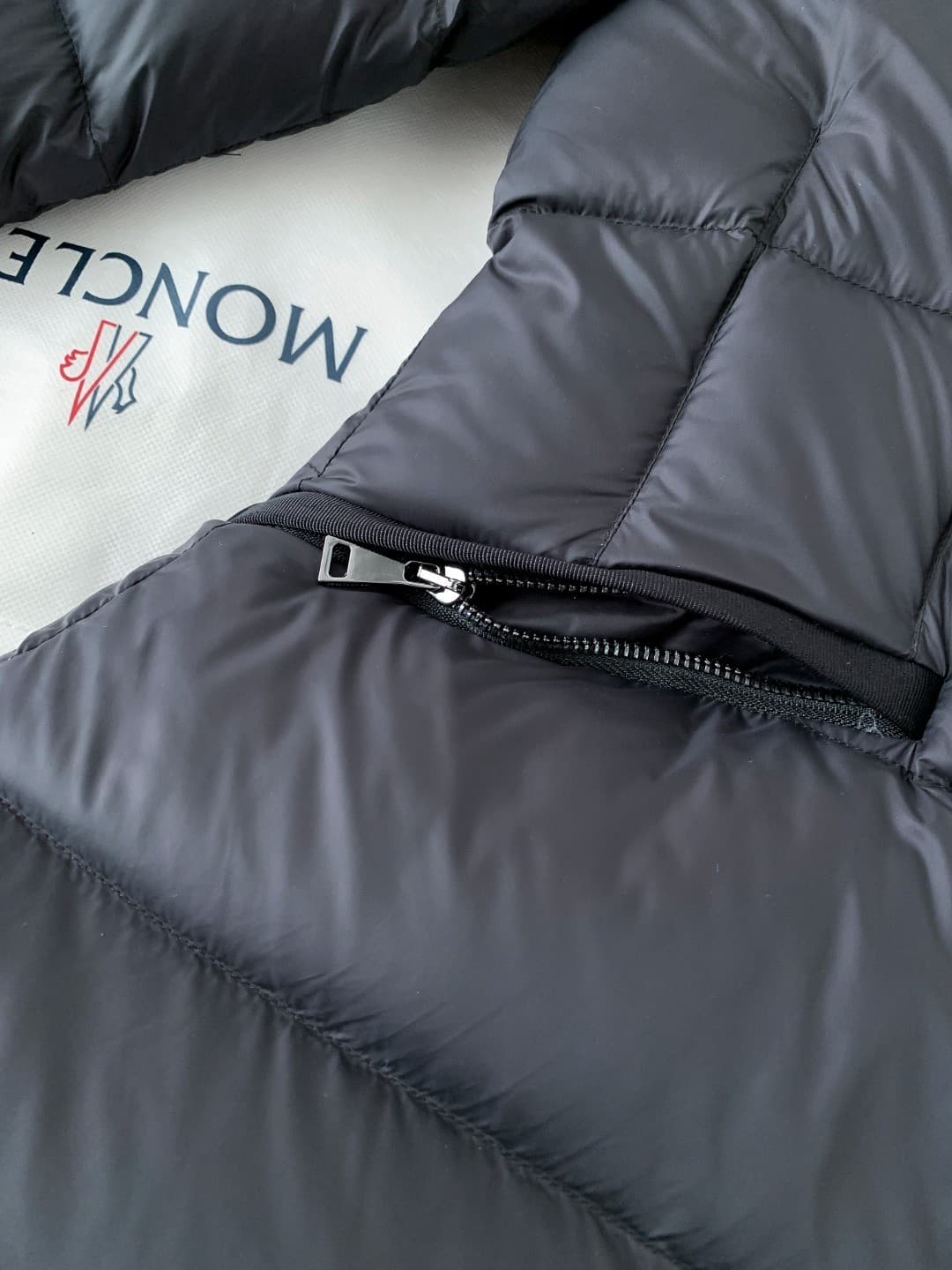 MONC Down Jacket(Women's style)