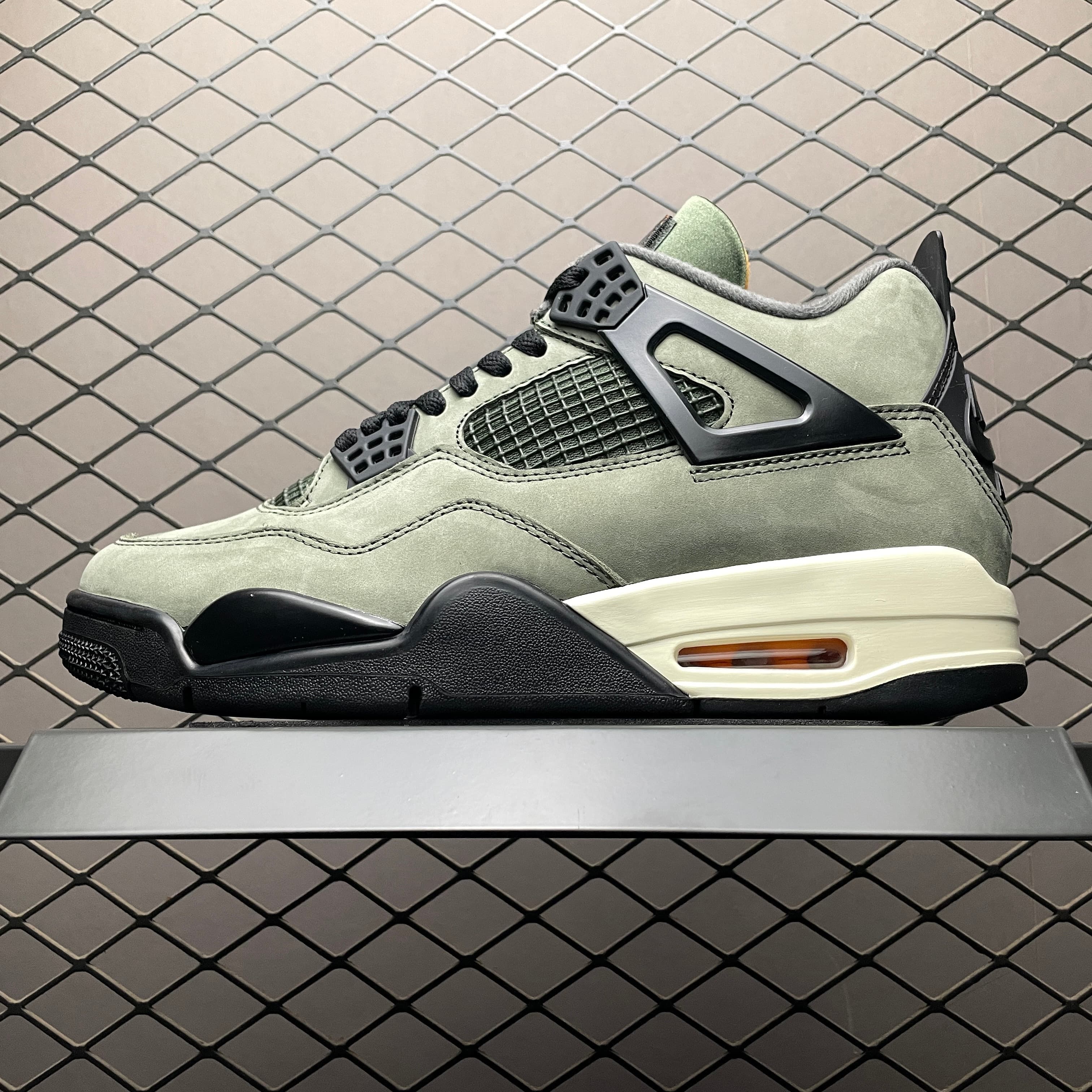 JRD 4 Sneakers