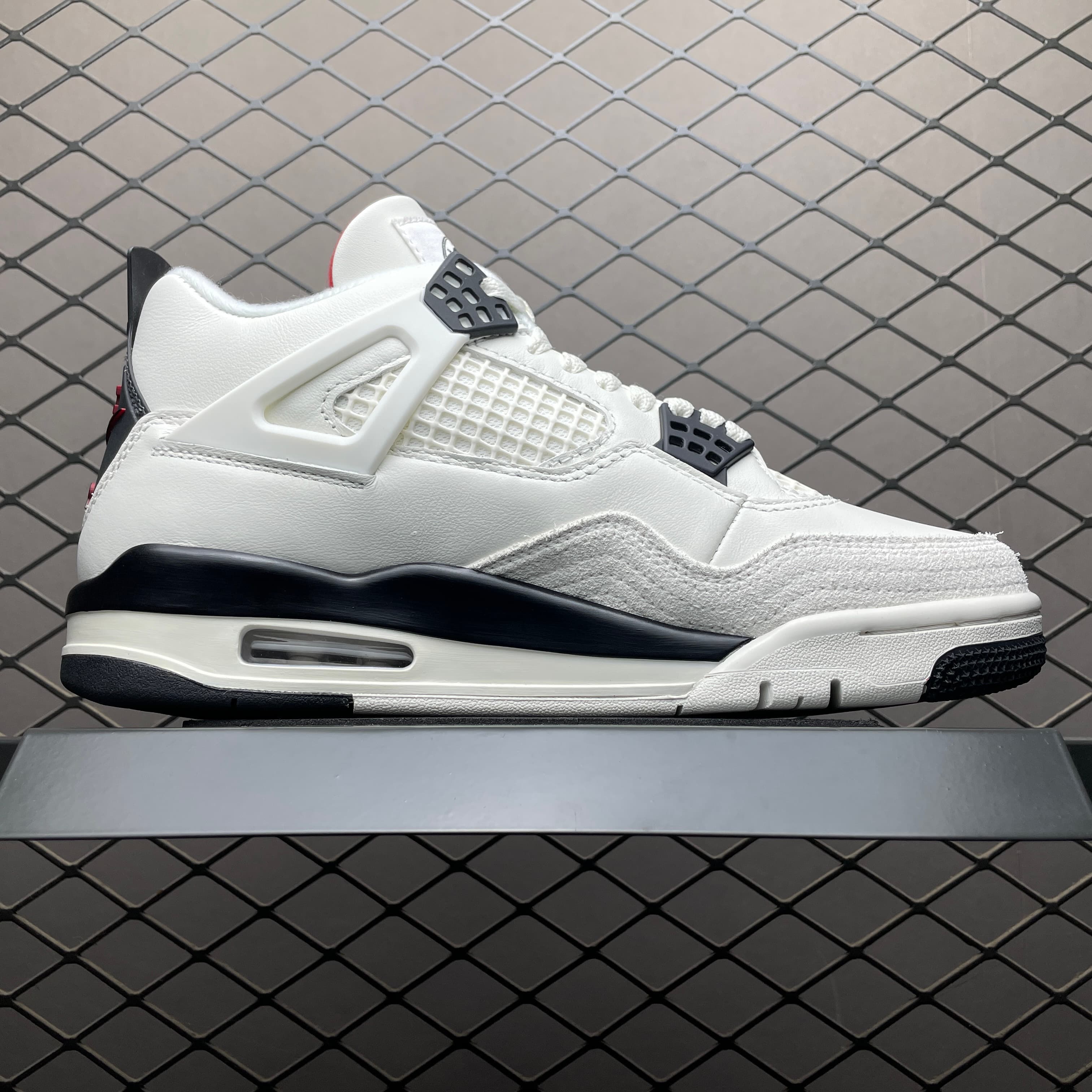 JRD 4 Sneakers IM4002-100