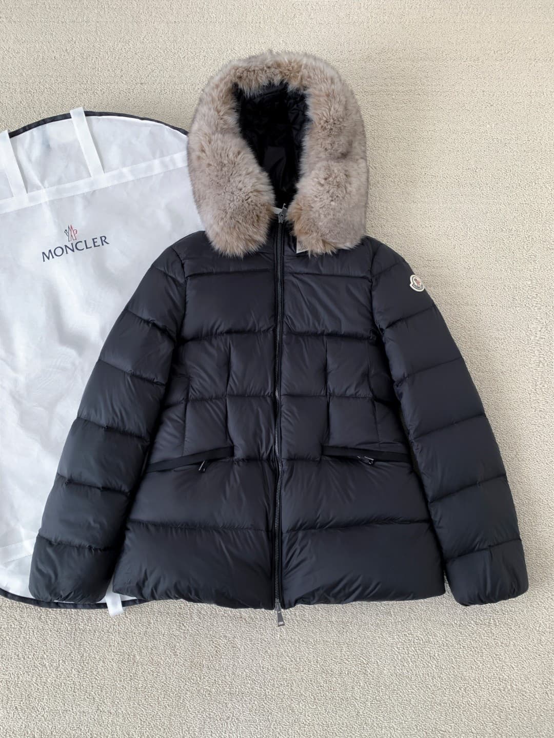 MONC Down Jacket(Women's style)