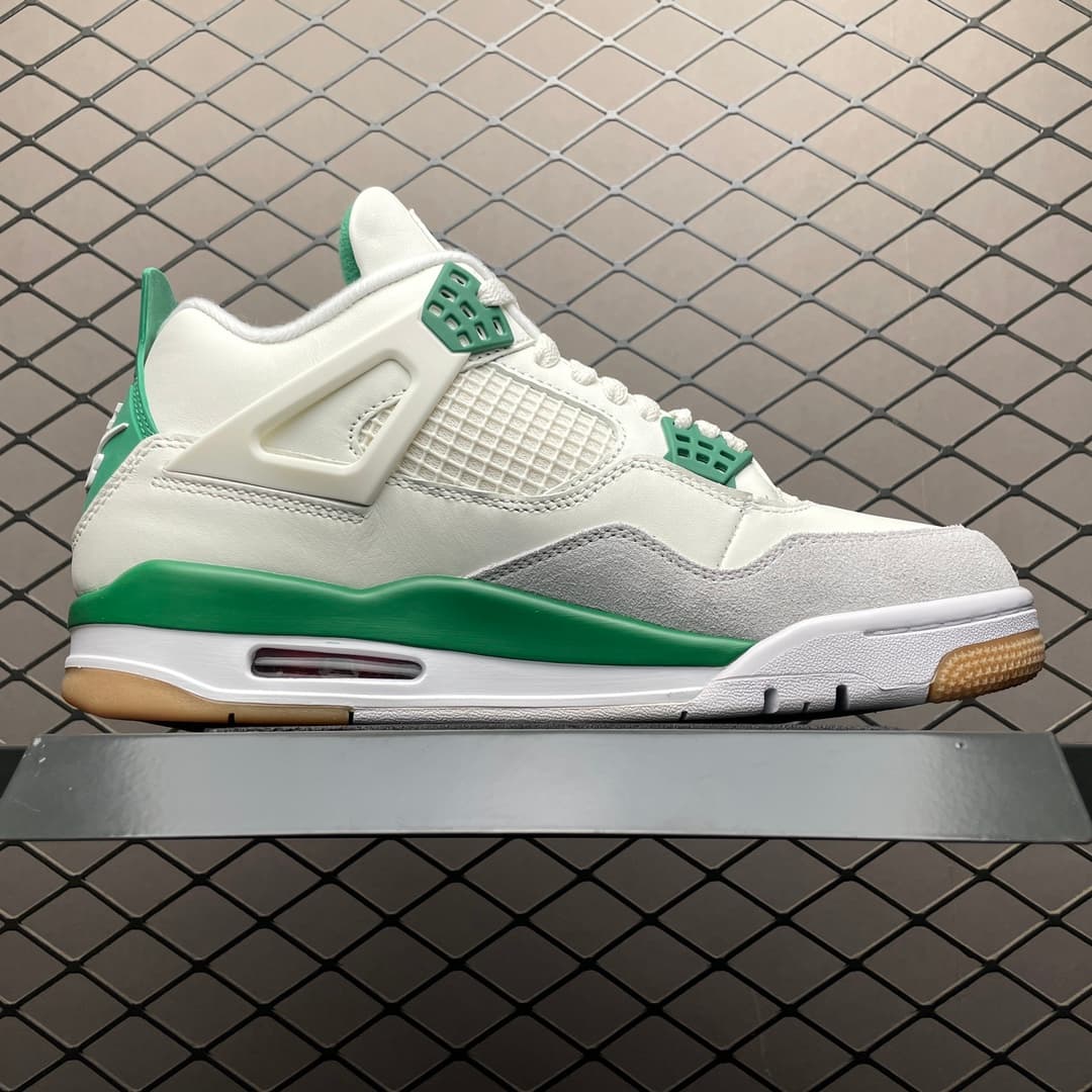JRD 4 Retro SB Pine Green DR5415-103