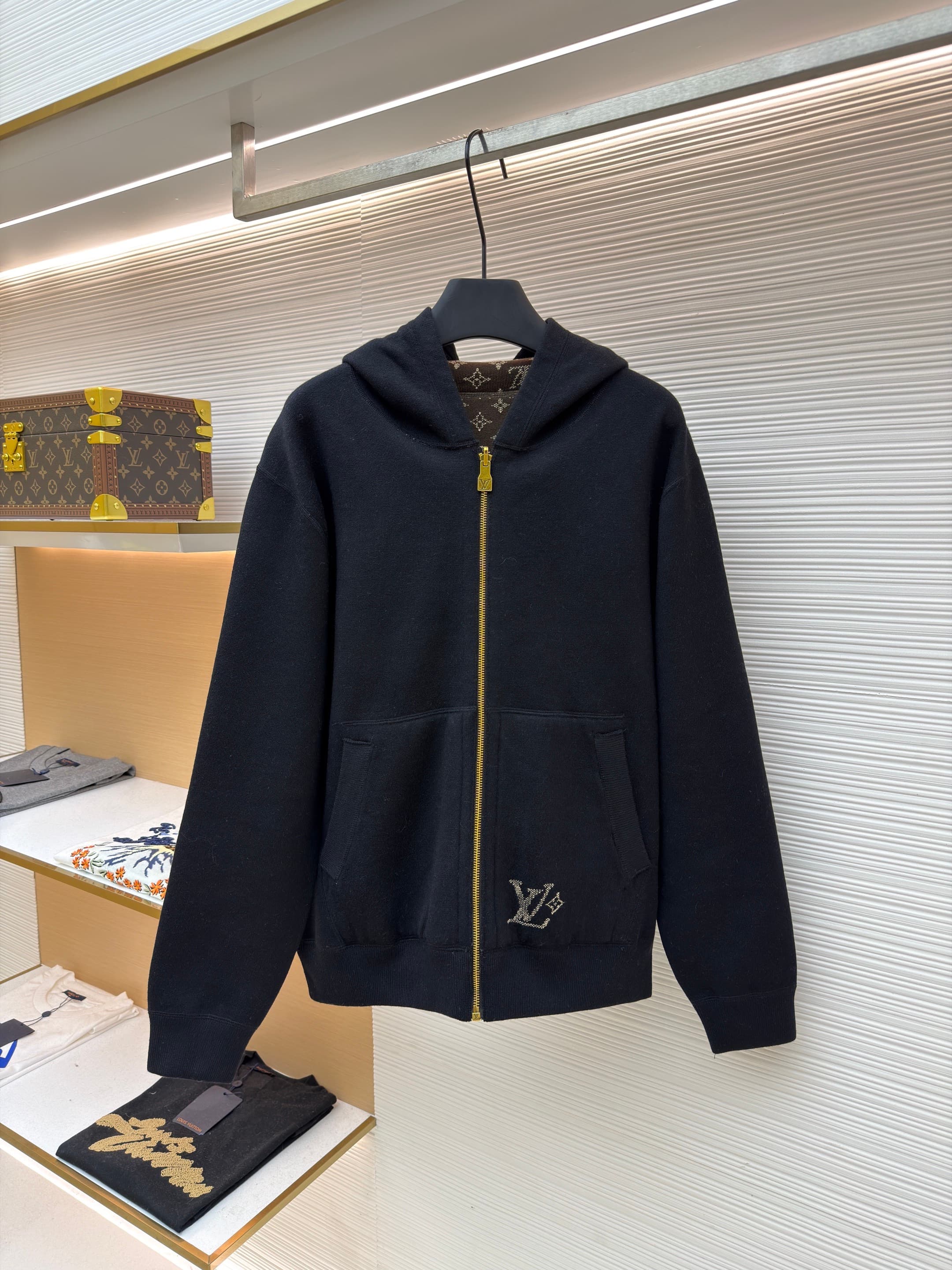 L X V Double-sided hooded jacket 2025