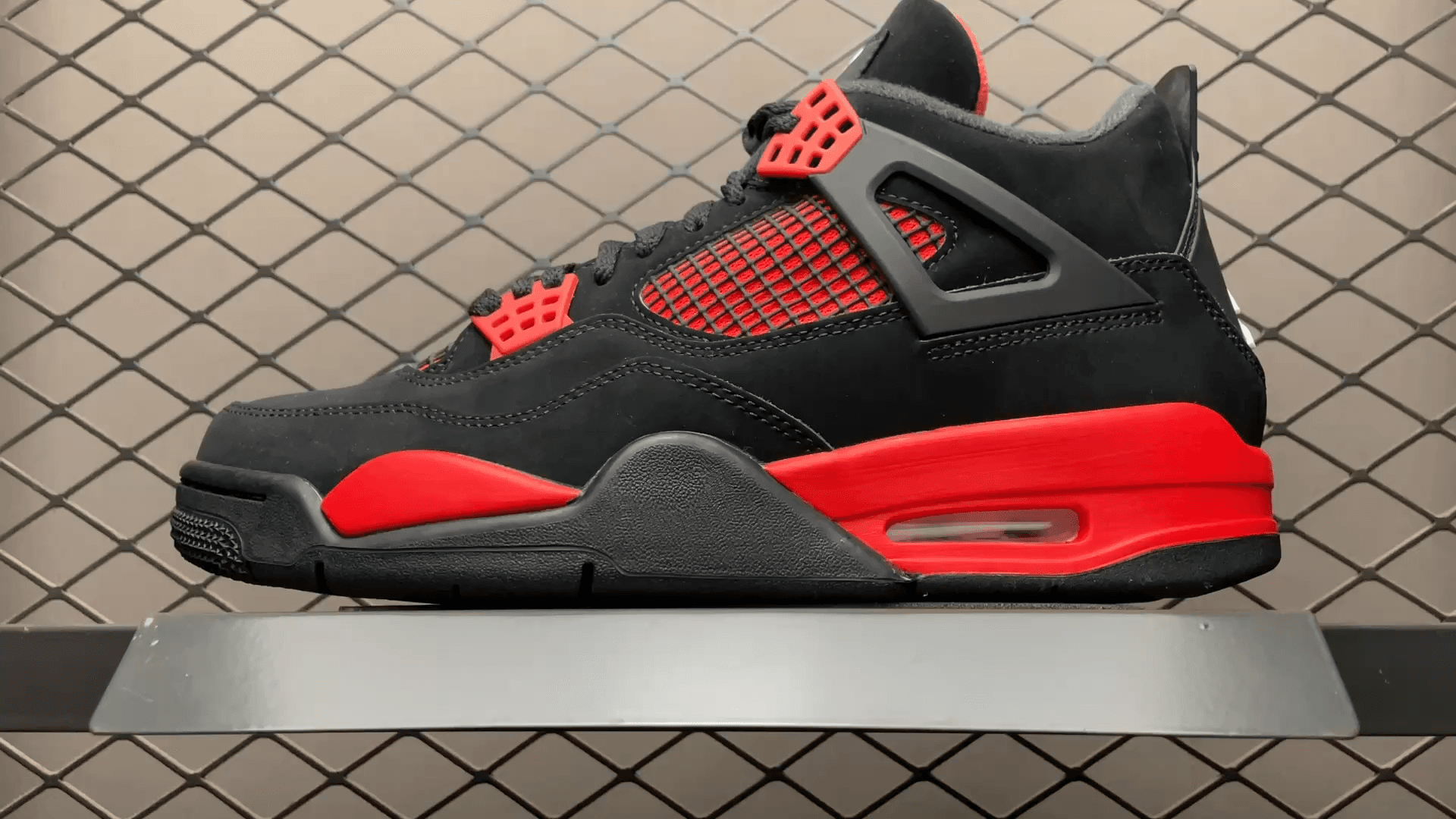 JRD 4 Retro Red Thunder CT8527-016