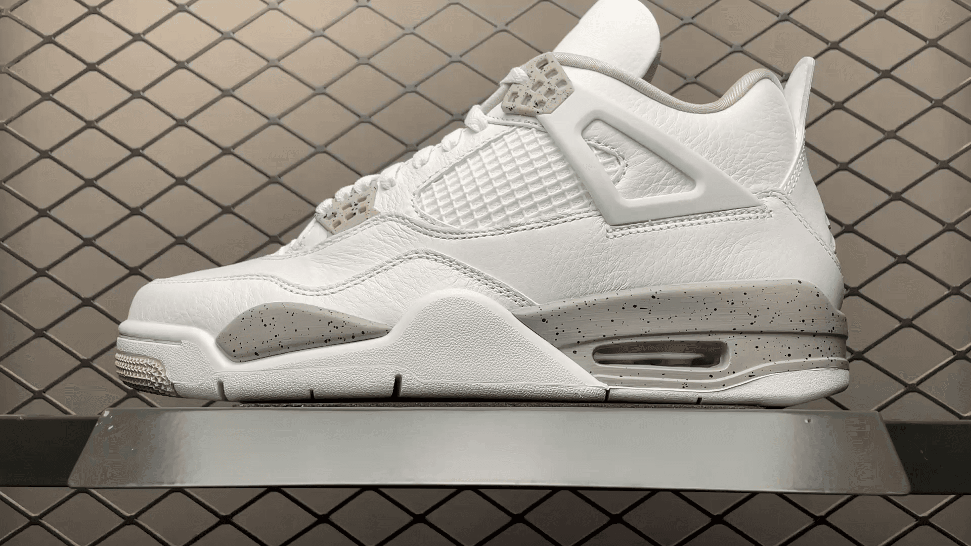 JRD 4 Retro White Oreo CT8527-100