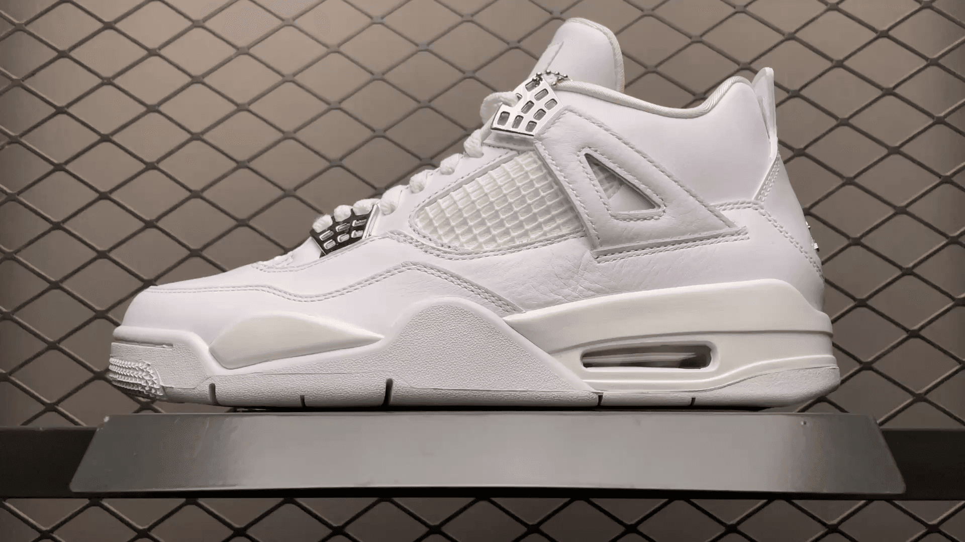 JRD 4 Retro Pure Money 308497-100