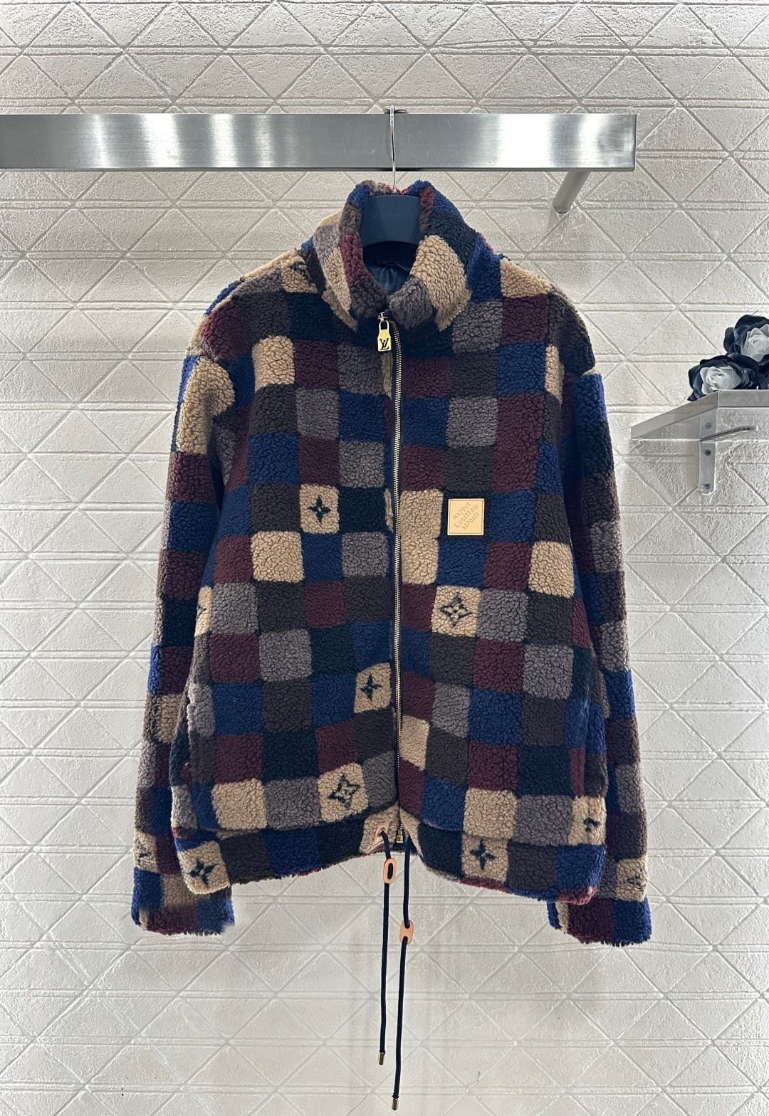 L X V Contrasting plaid plush jacket