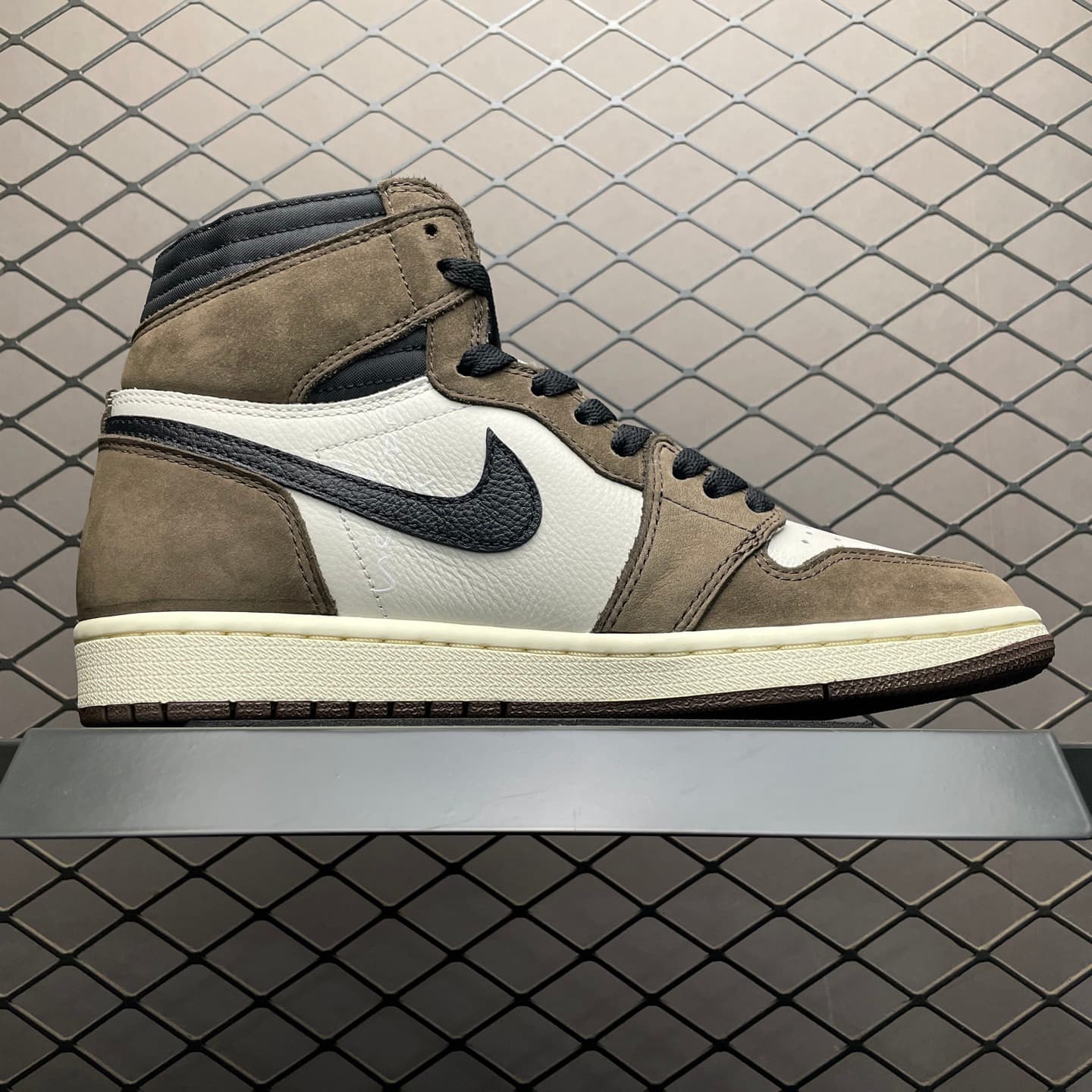 JRD 1 Retro High OG SP "Travis Scott" CD4487-100