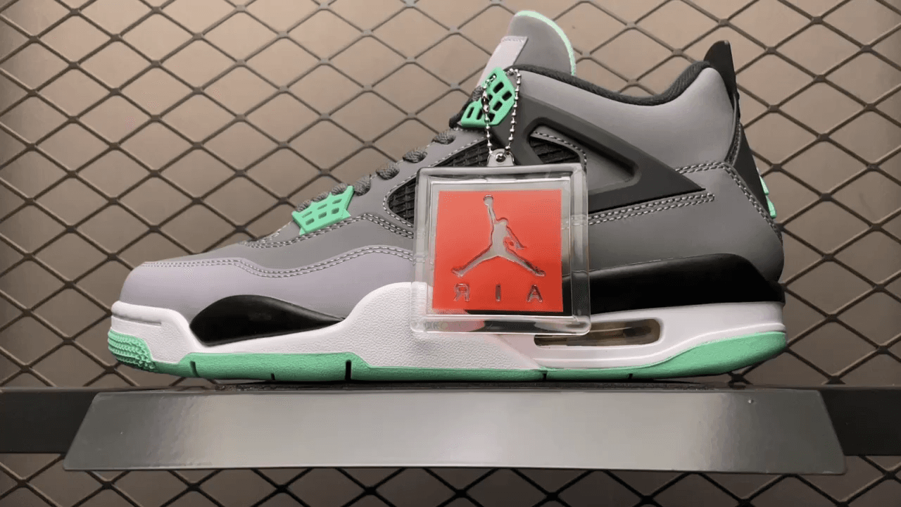 JRD 4 Retro Green Glow 308497-033