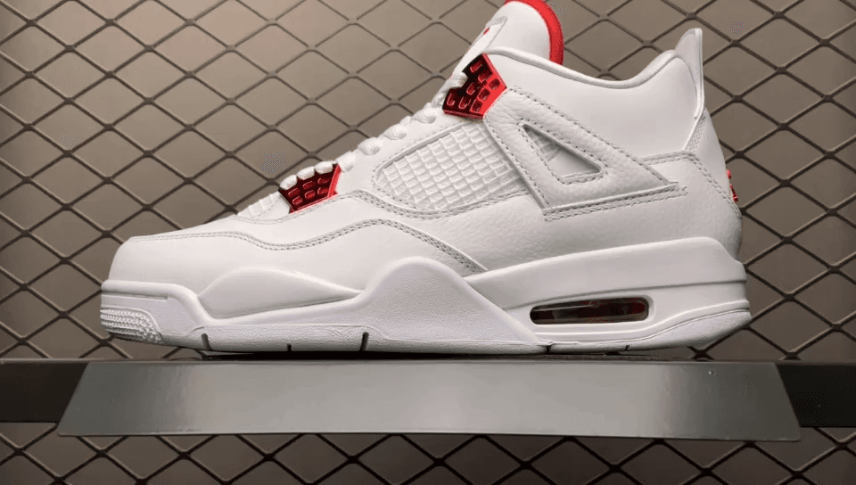 JRD 4 Retro Metallic Red CT8527-112