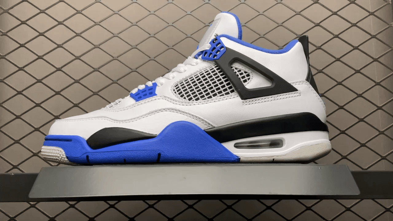 JRD 4 Retro Motorsports 840606-192