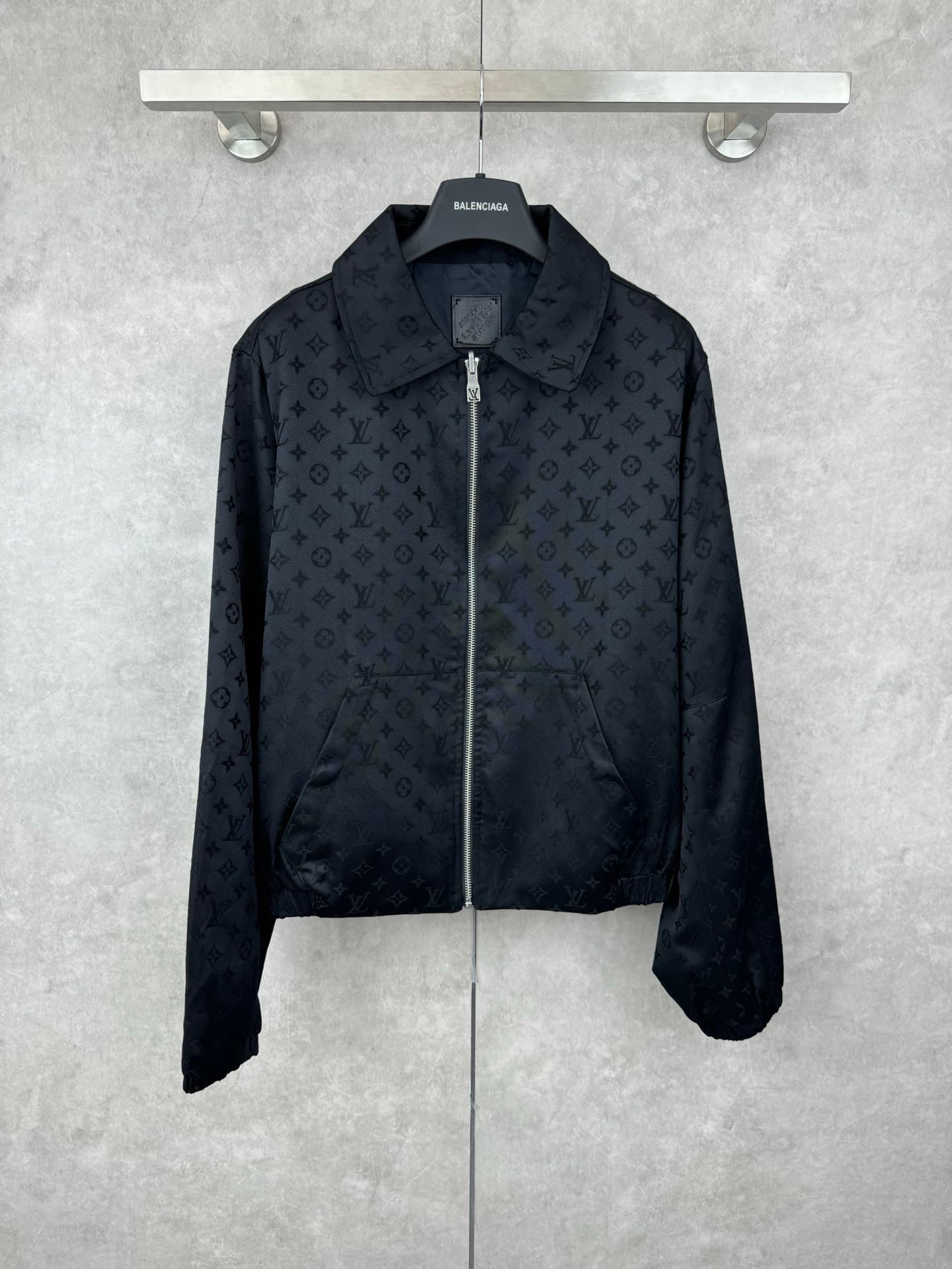 L X V Reversible Jacket 25ss