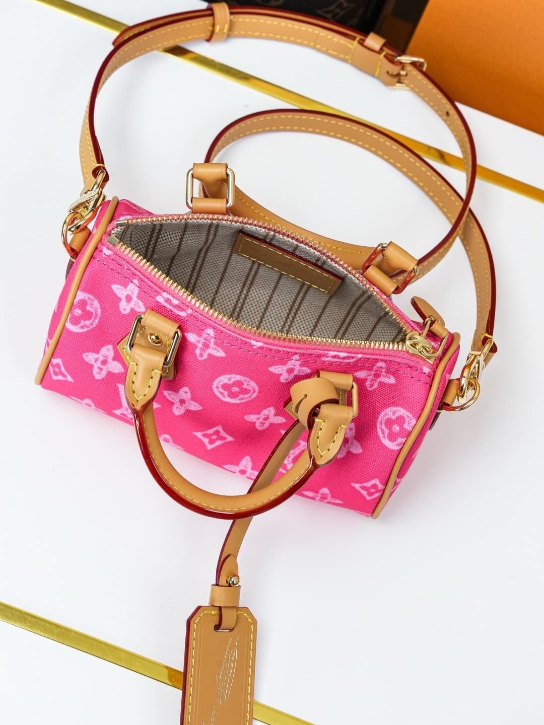 L X V NANO SPEEDY M28322/M27610/M28323 16x10x7.5cm(Multiple colors)
