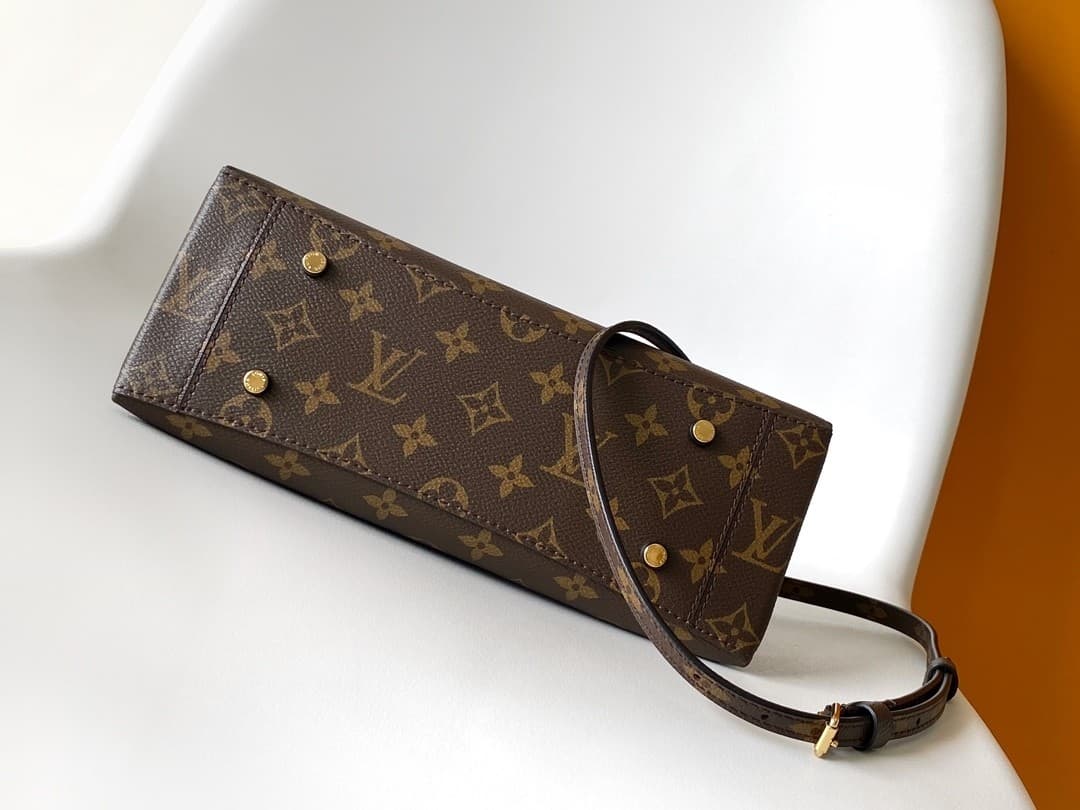 L X V One Handle M43125 25x19x10cm