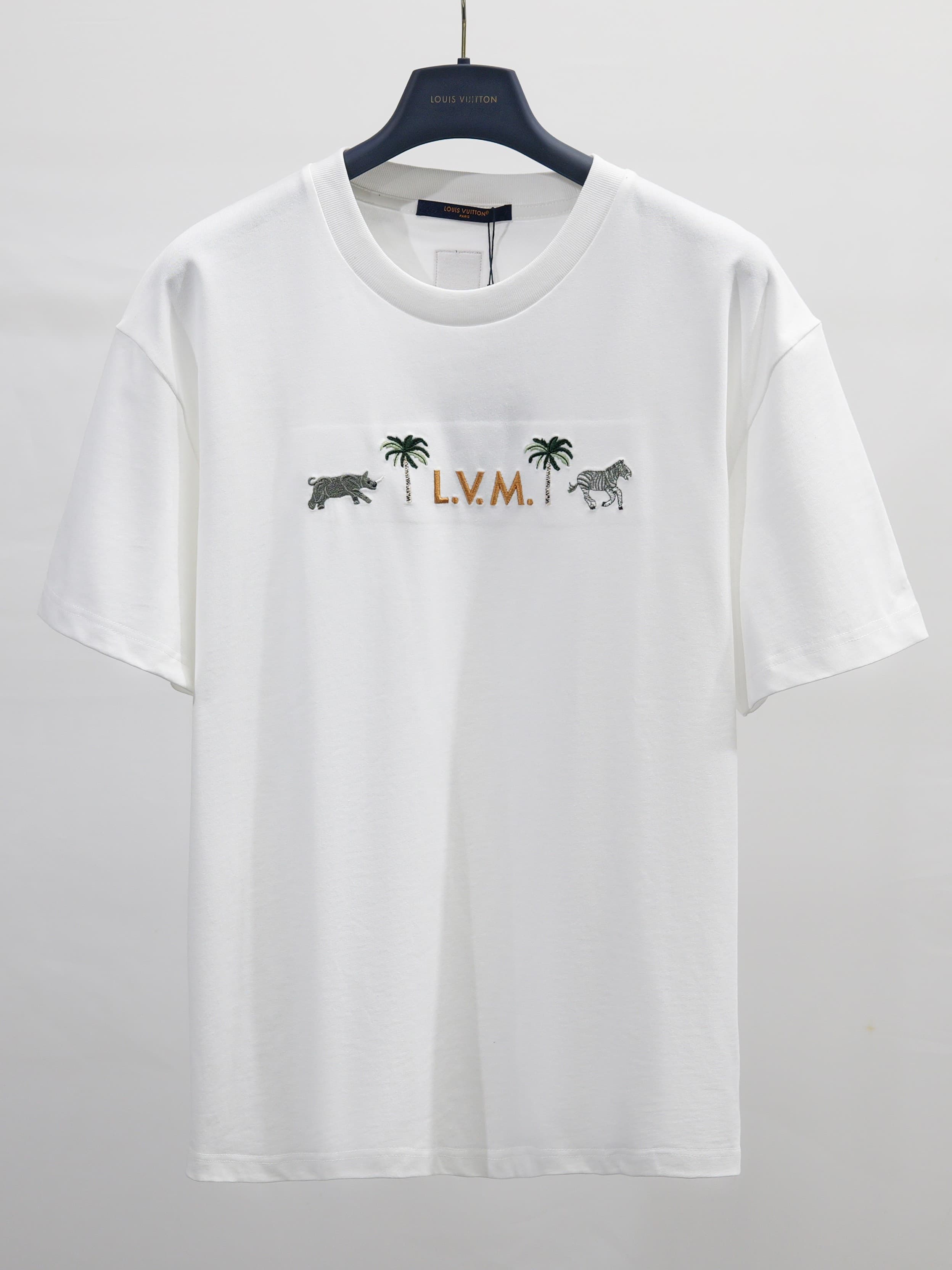L X V T-shirt