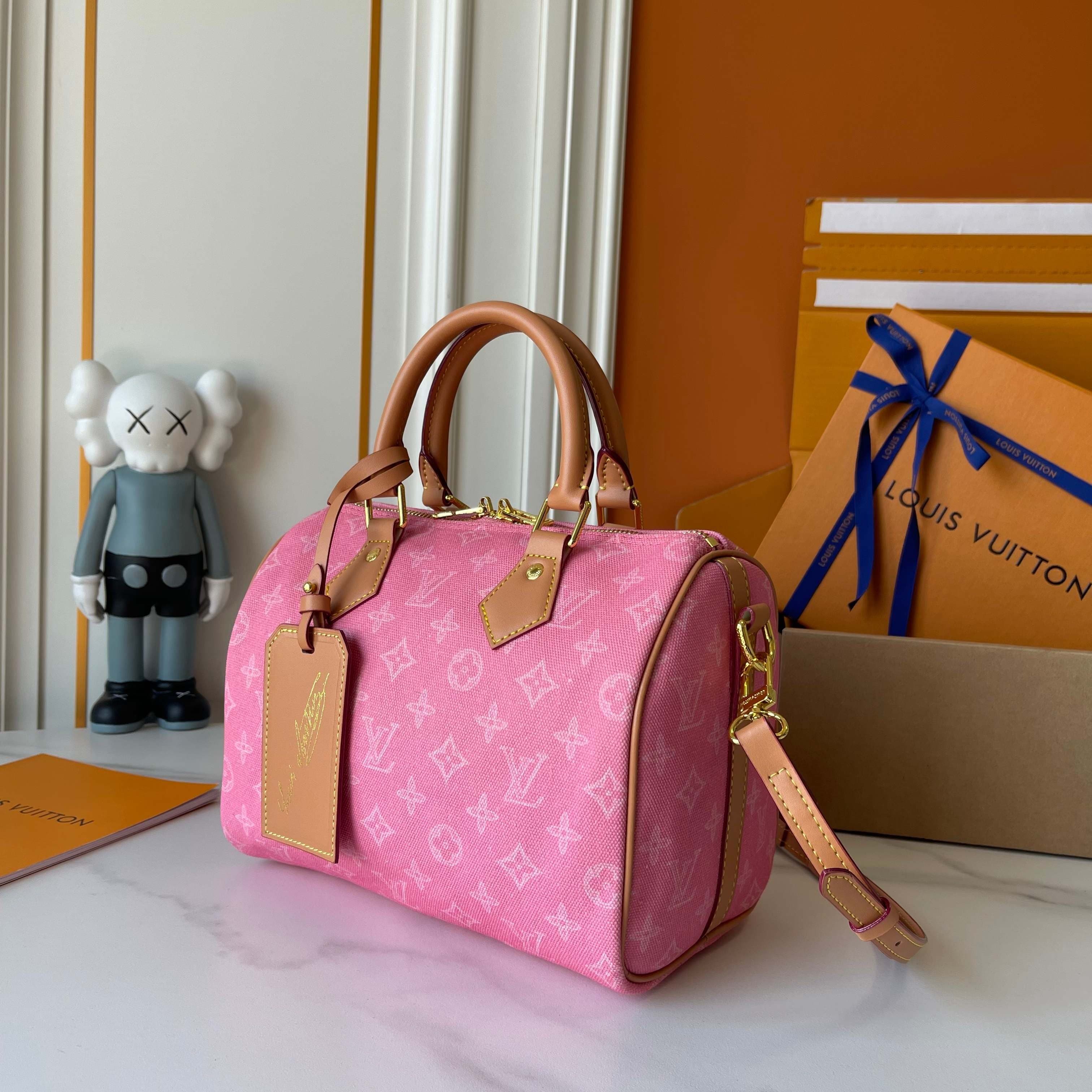 L X V SPEEDY BANDOULIÈRE 25 M27528 25x19x15cm
