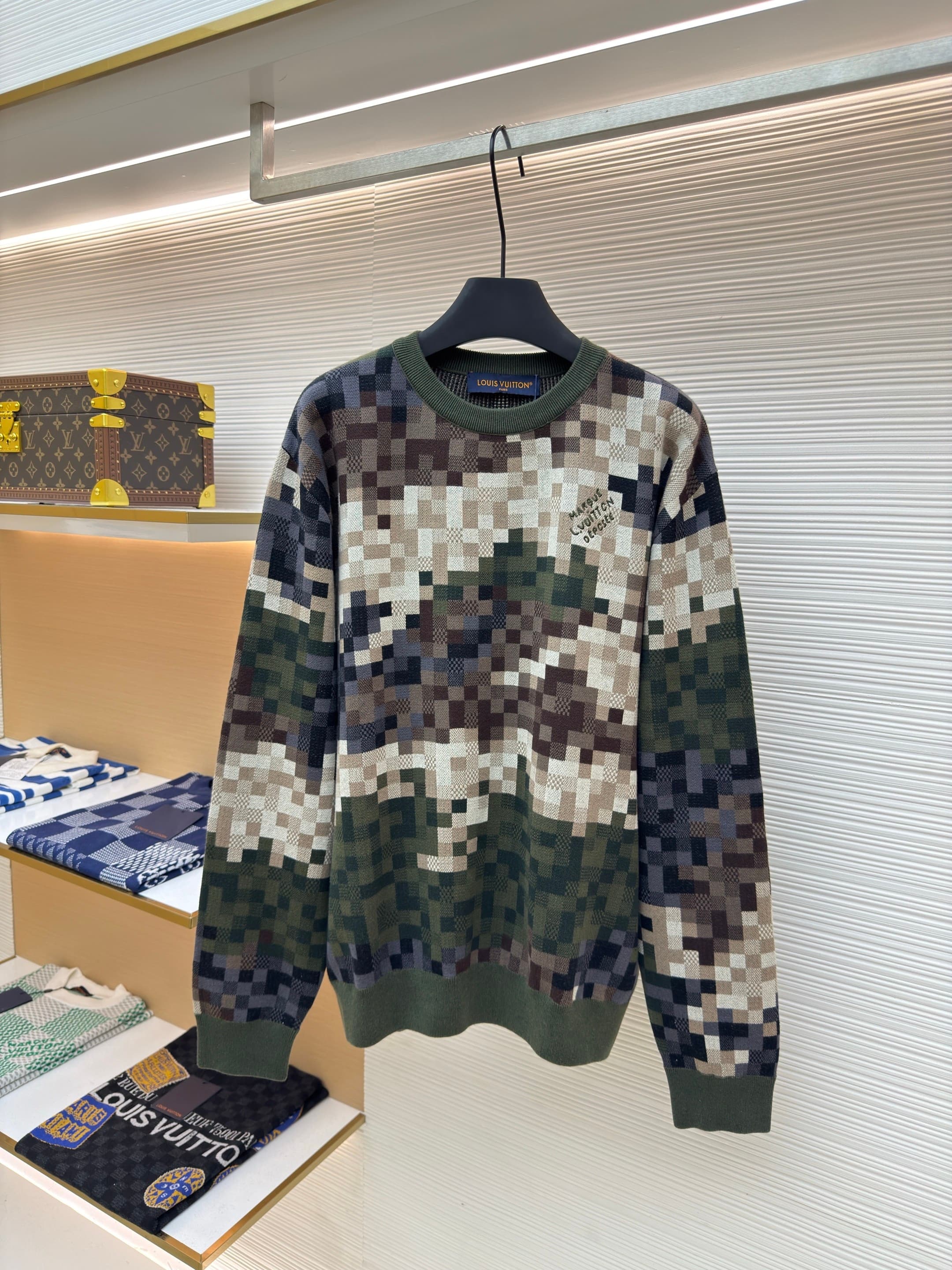 L X V Sweater