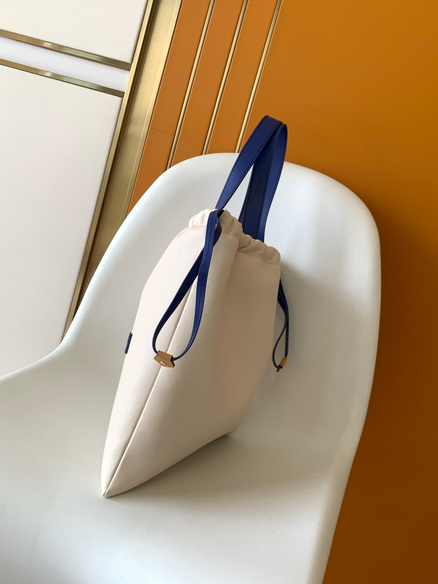 L X V DUST BAG TOTE M15235 34x18x34cm
