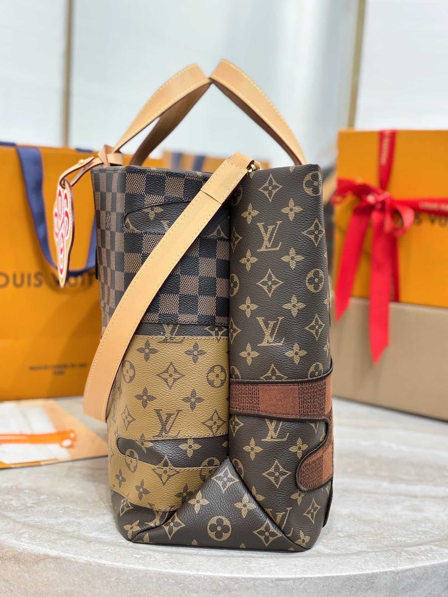 L X V Shopper TOTE M15274 40x32x16cm