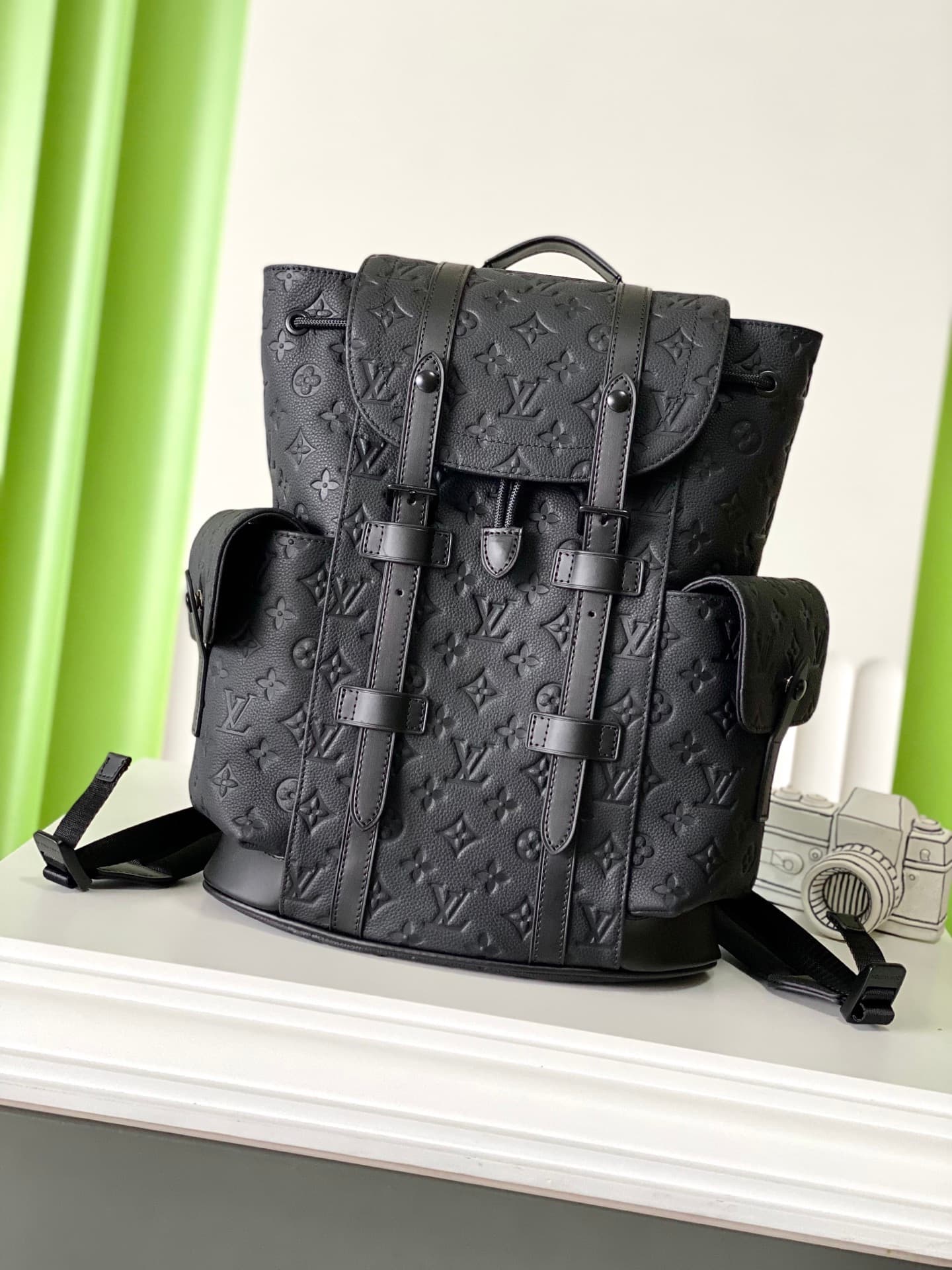 L X V M55699 Chrisyopher 41*48*13cm
