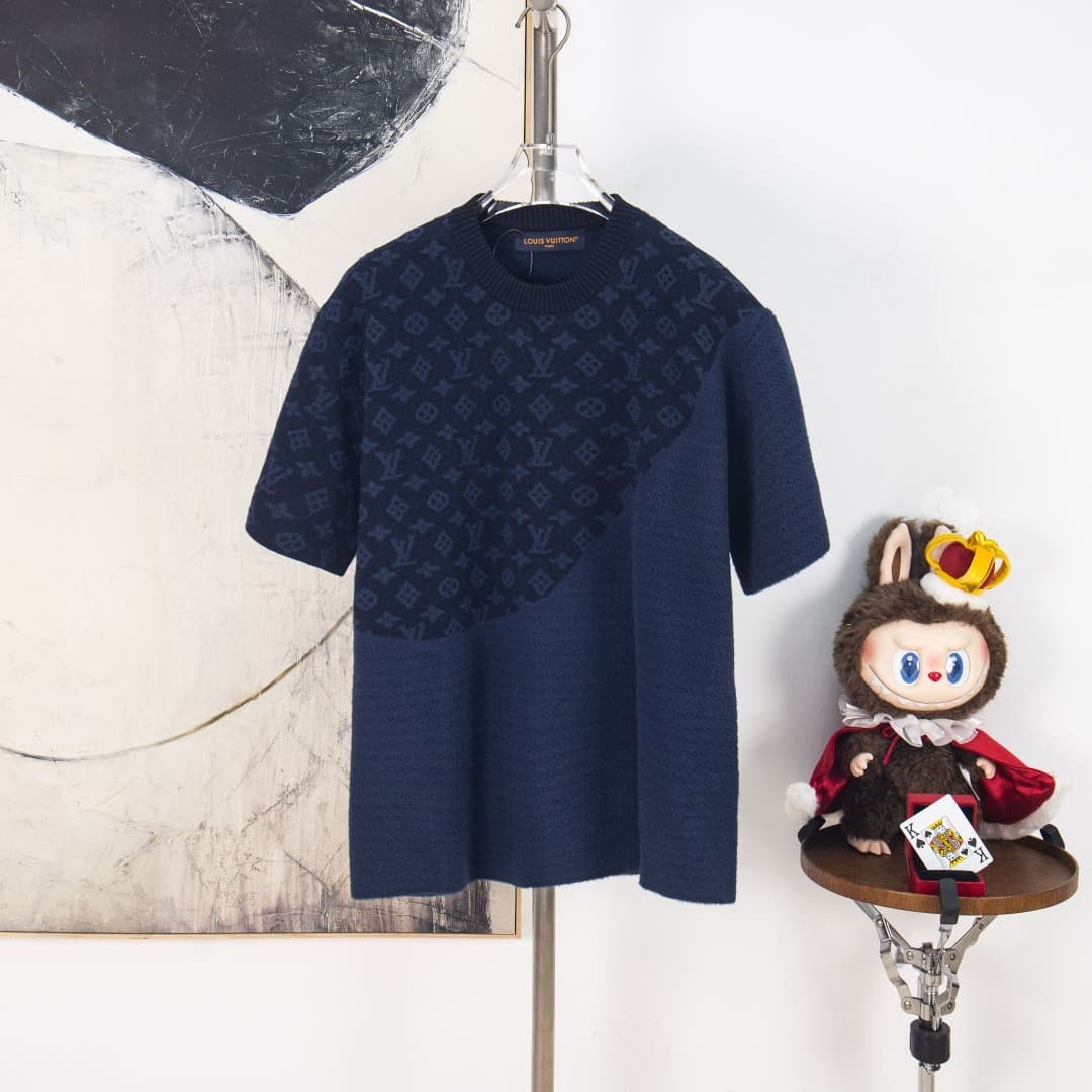 L X V Knitted short sleeve