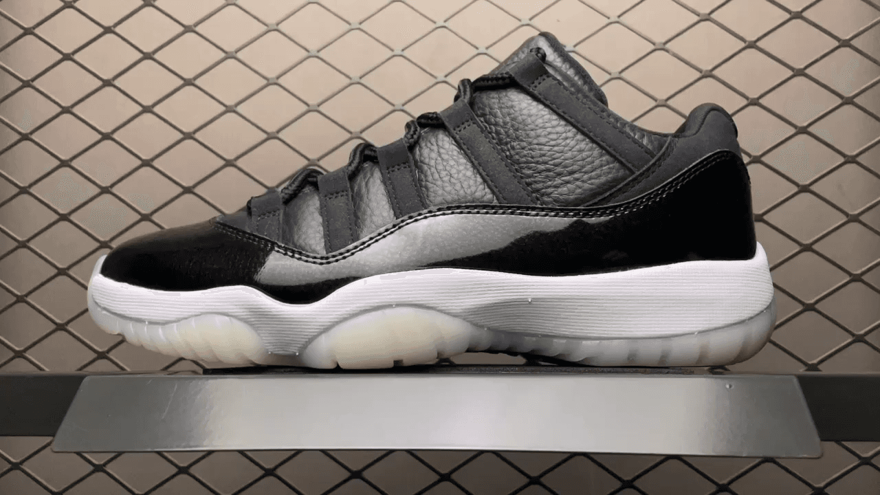 JRD 11 Retro Low 72-10 AV2187-001