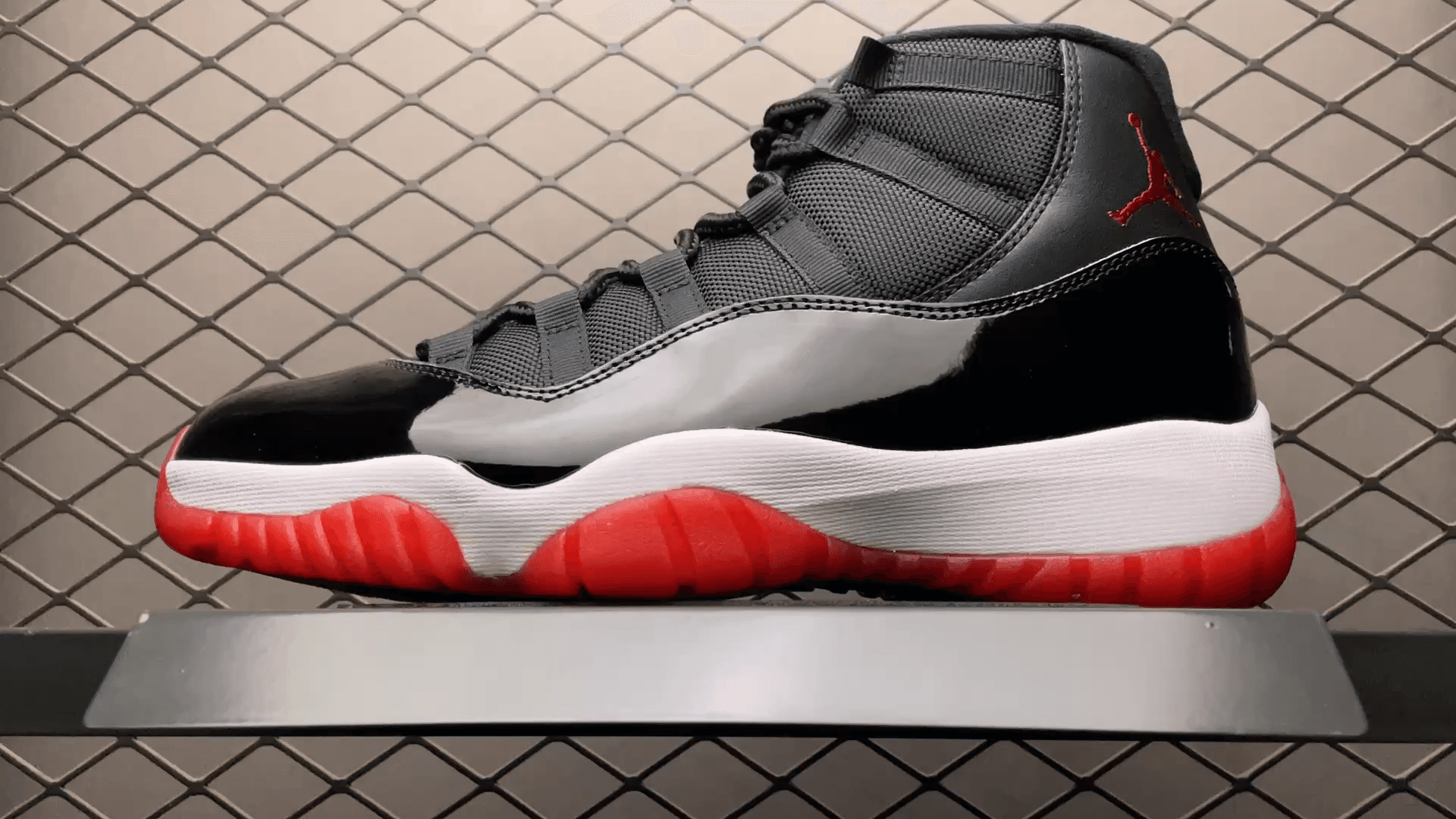 JRD 11 Retro Playoffs Bred 378038-061