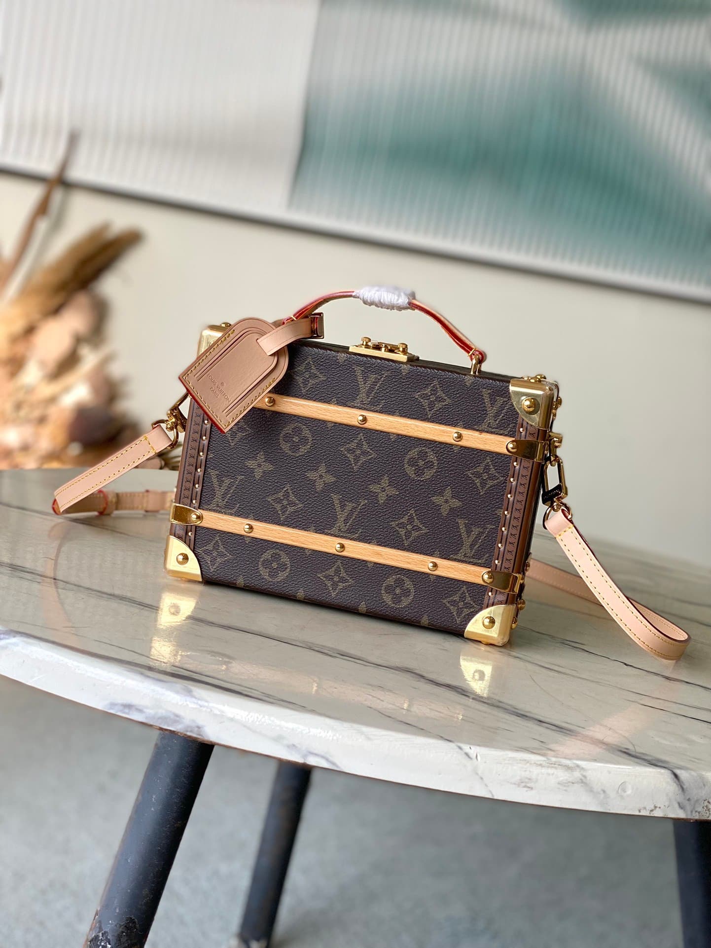 L X V Handle Trunk M11118 16.5x8x24cm