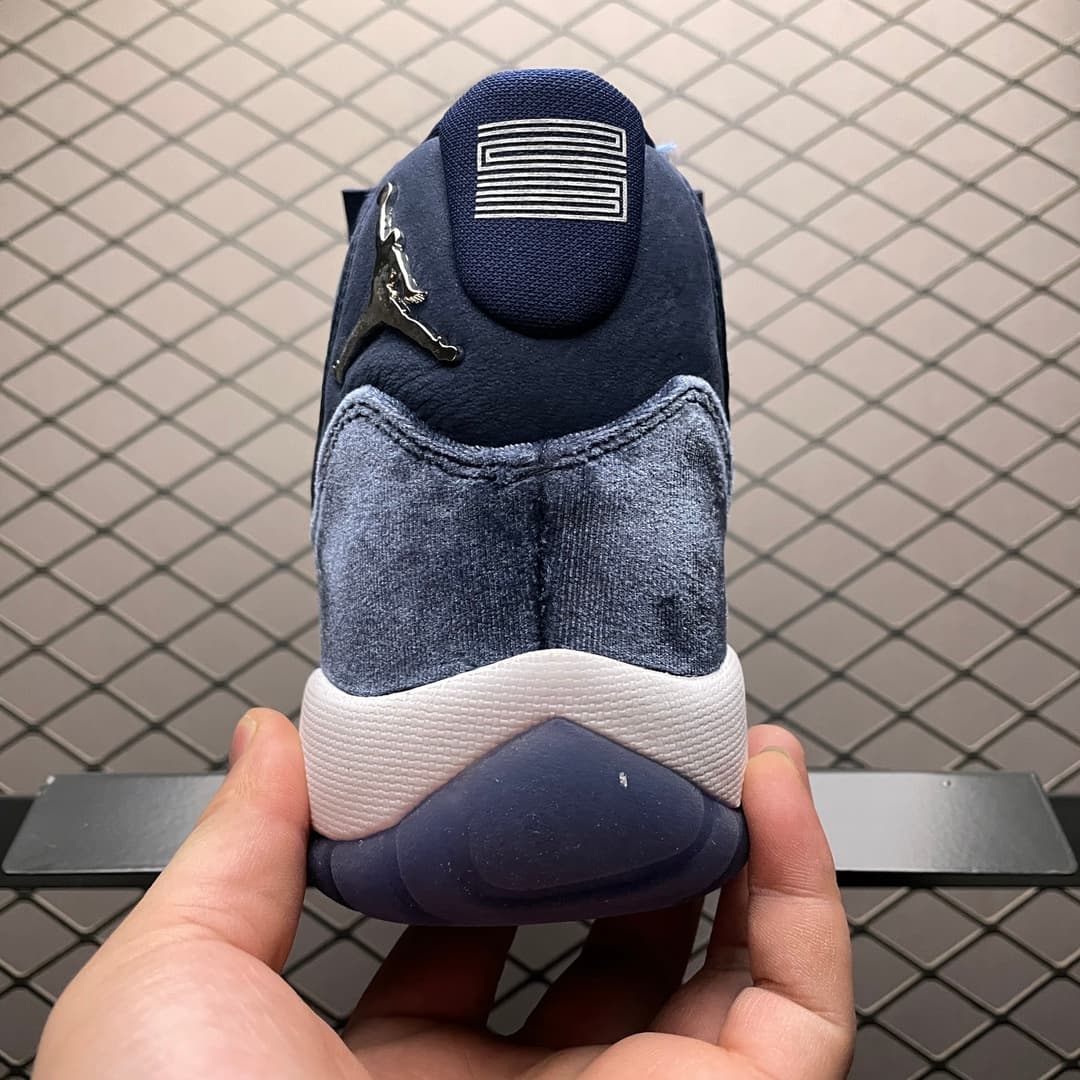 JRD 11 Retro Midnight Navy AR0715-441