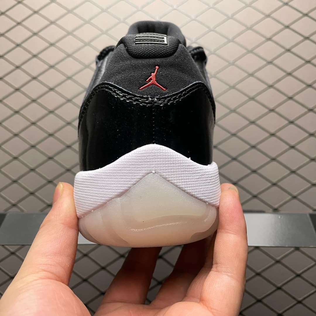 JRD 11 Retro Low 72-10 AV2187-001
