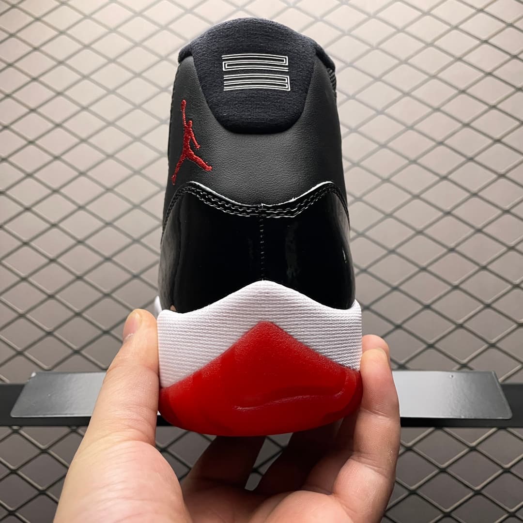 JRD 11 Retro Playoffs Bred 378038-061