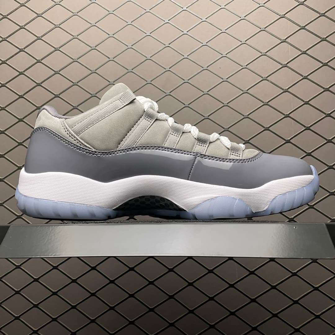 JRD 11 Retro Low Cool Grey 528895-003