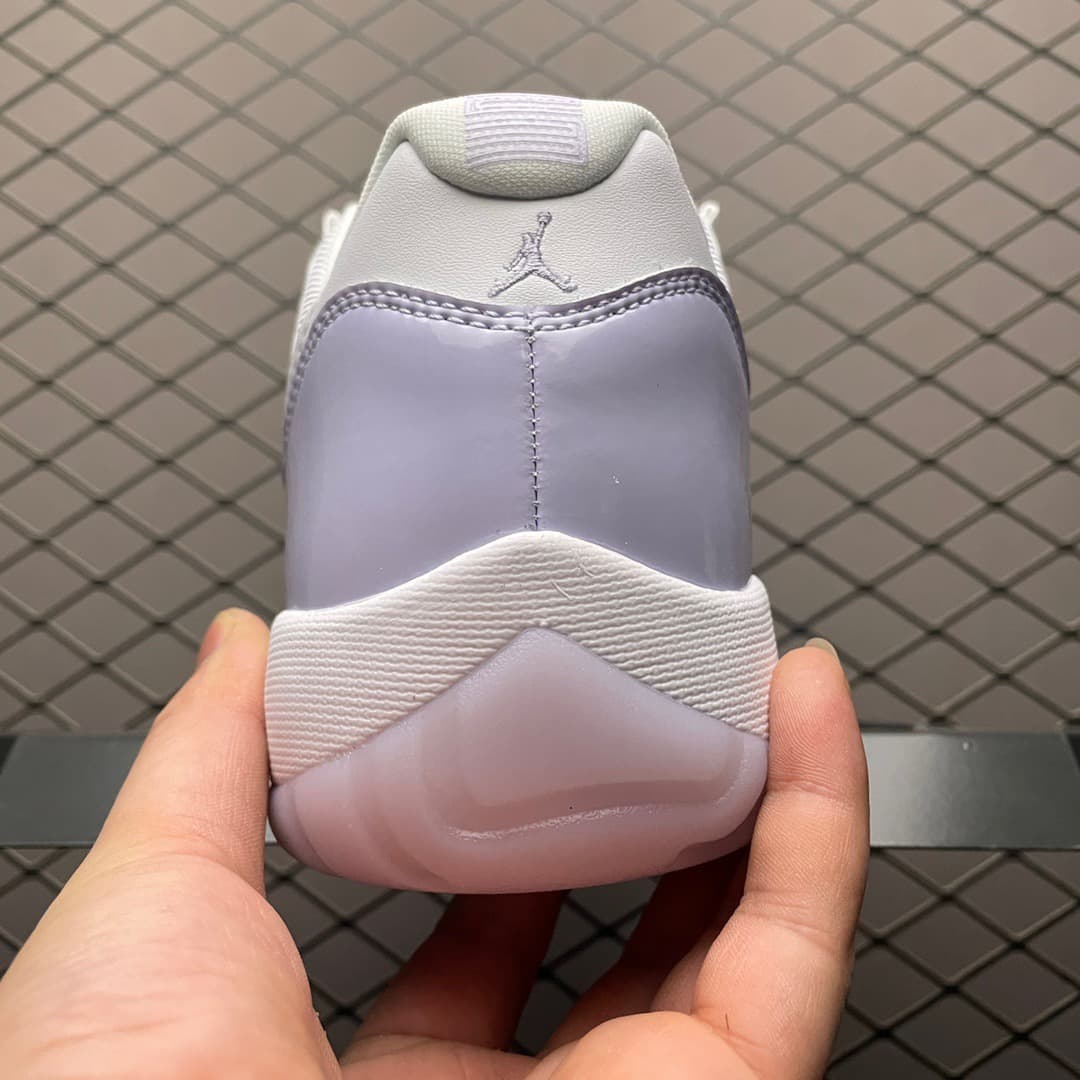 JRD 11 Retro Low Pure Violet AH 7860-101