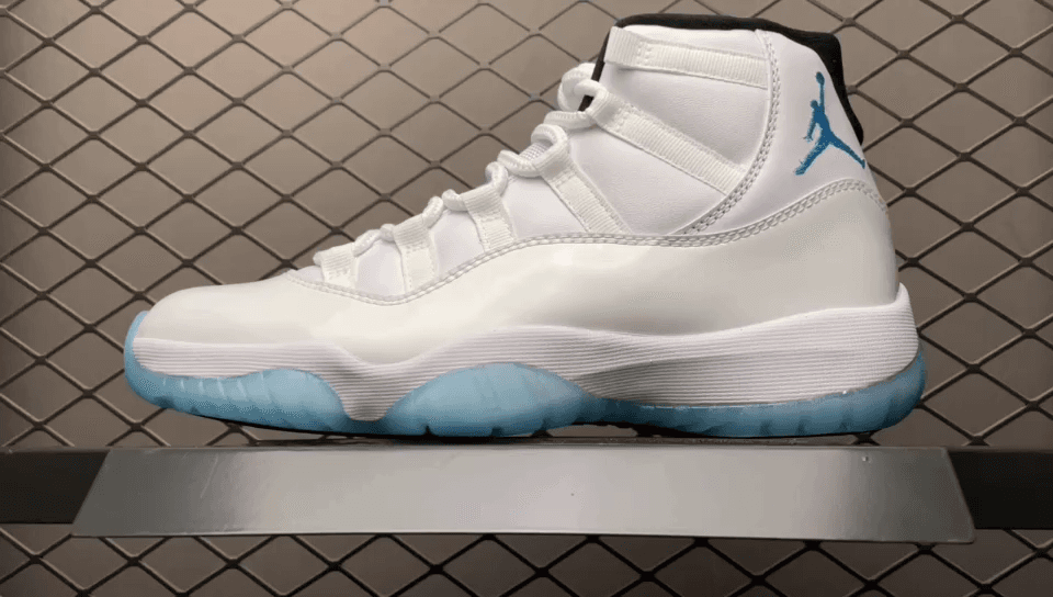 JRD 11 Retro Legend Blue 378037-117